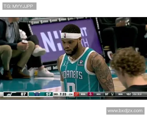 爵士队与黄蜂队精彩对决全场回放分析与精彩瞬间回顾